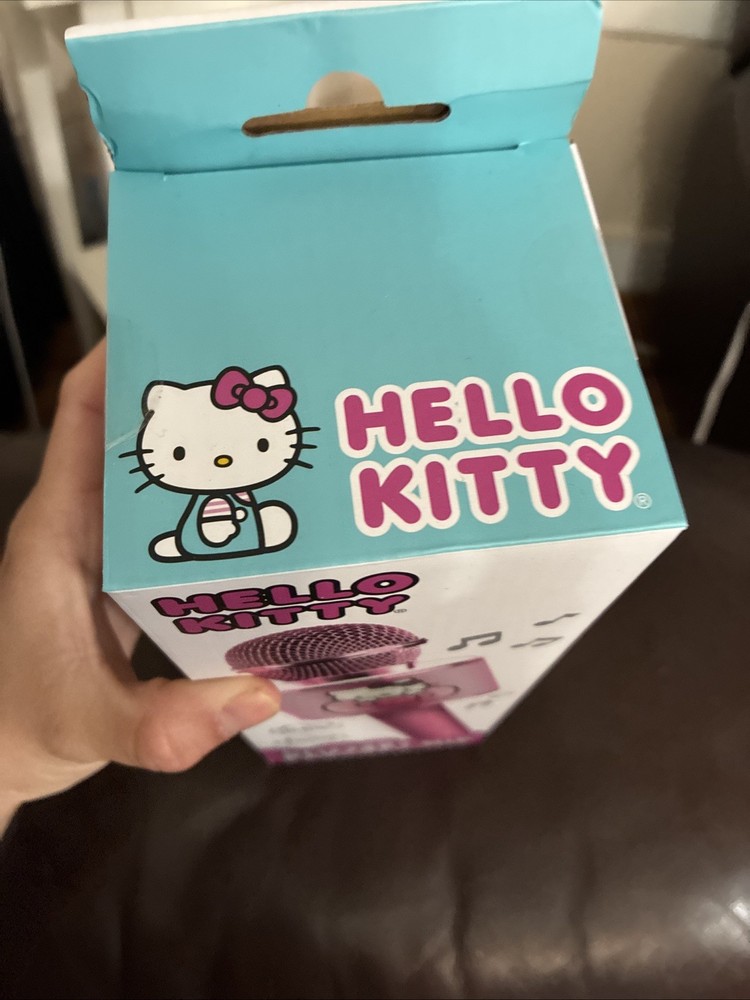 New Never Opened Box Glitter Karaoke Mic Wireless Speaker Hello Kitty