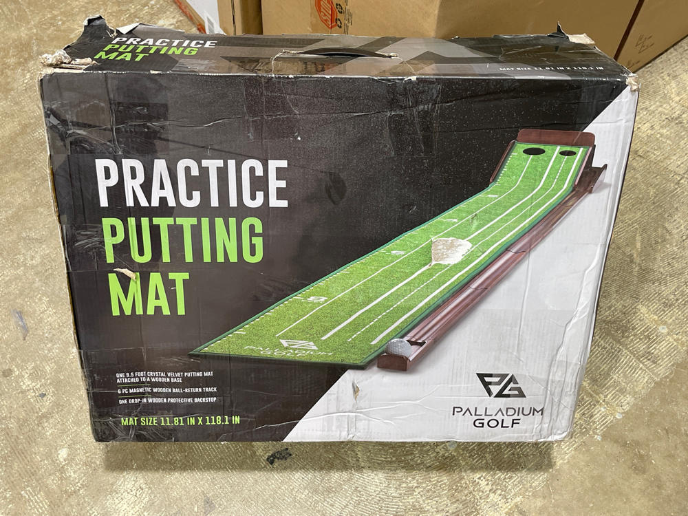 Palladium Golf Indoor Putting Mat with Ball Return