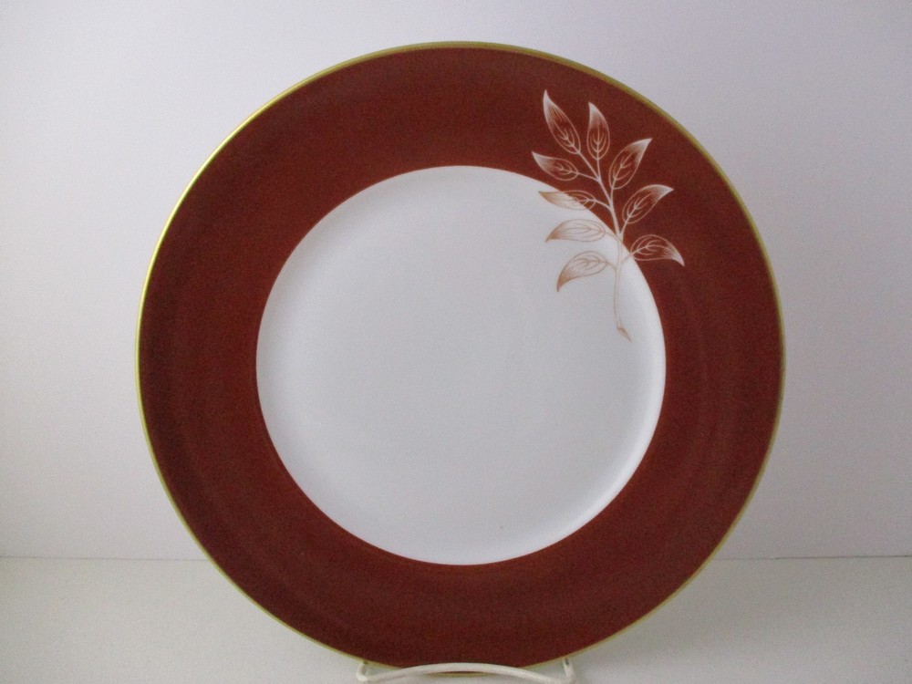 FURSTENBERG/ BRUNSWICK FANTASY RED DINNER PLATE- 10 1/2" -1102J