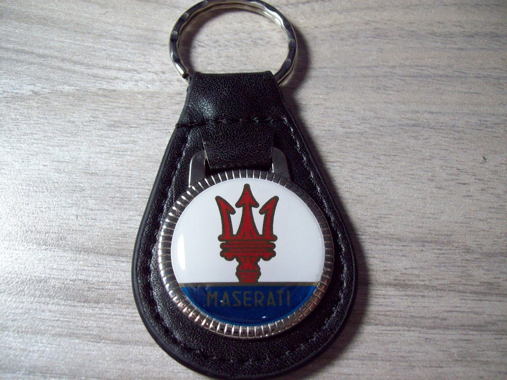 MASERATI  KEY CHAIN ...