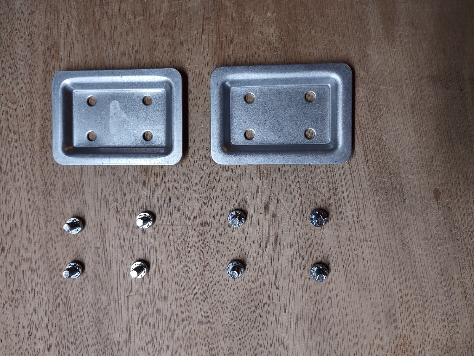 1 Pair APC Smart UPS Mounting Brackets 870-1252A - 1000 1500 2000 3000 Rackmount