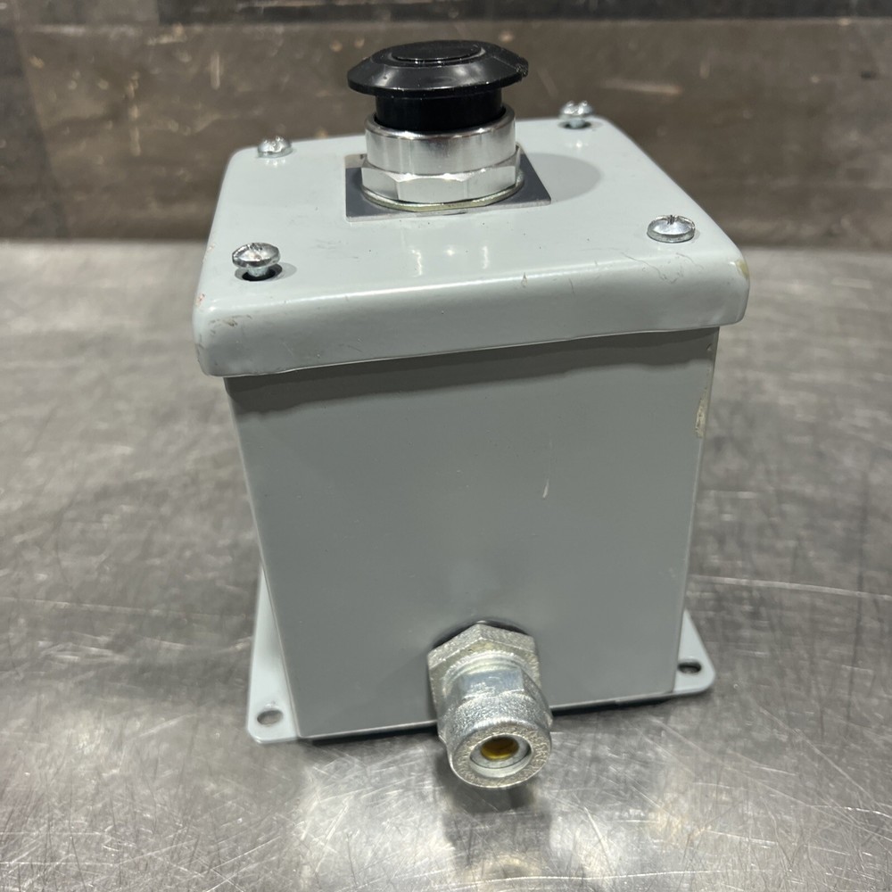 800T-FX2A1 AB BLACK PUSH-PULL UNIT With Enclosure Used Surplus