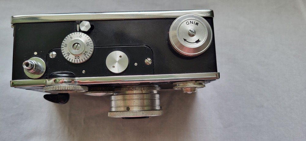 Argus C3 35mm Rangefinder with Case and Flash