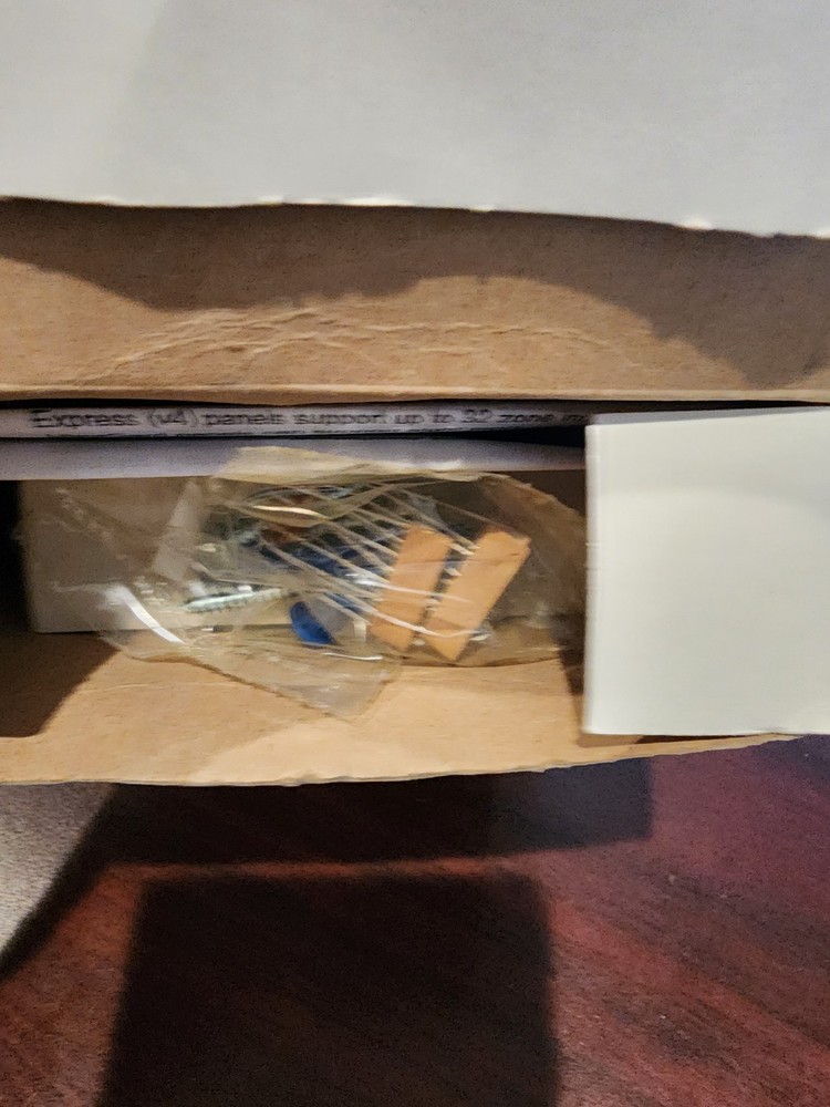 Interlogix 60-774 Concord SB2000 8Z Input Module