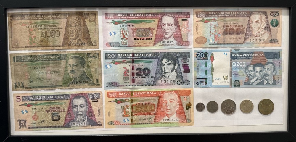 Guatemala Banknotes Decorations Frame All The Current Notes In Circulation