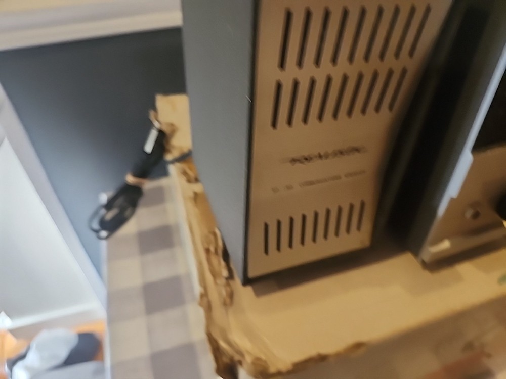 Realistic 5 Band Solid State Communications DX-160 Receiver with SP-150 Speaker