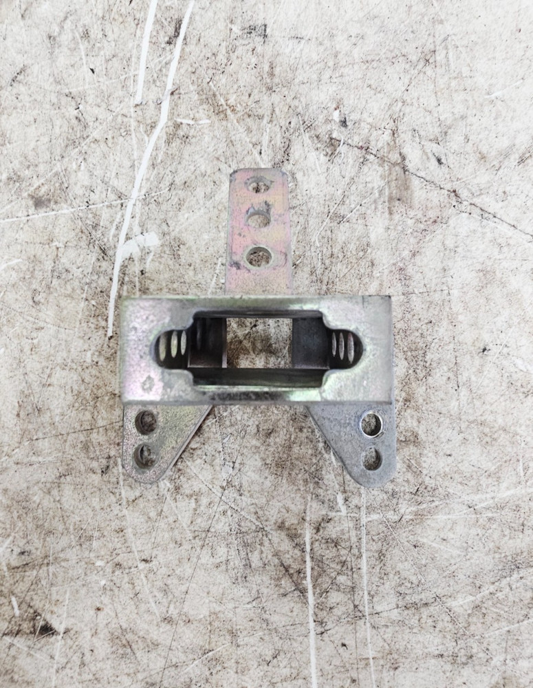 1996 HARLEY FLH ELECTRA GLIDE Driver Backrest Mounting Bracket Frame Dock