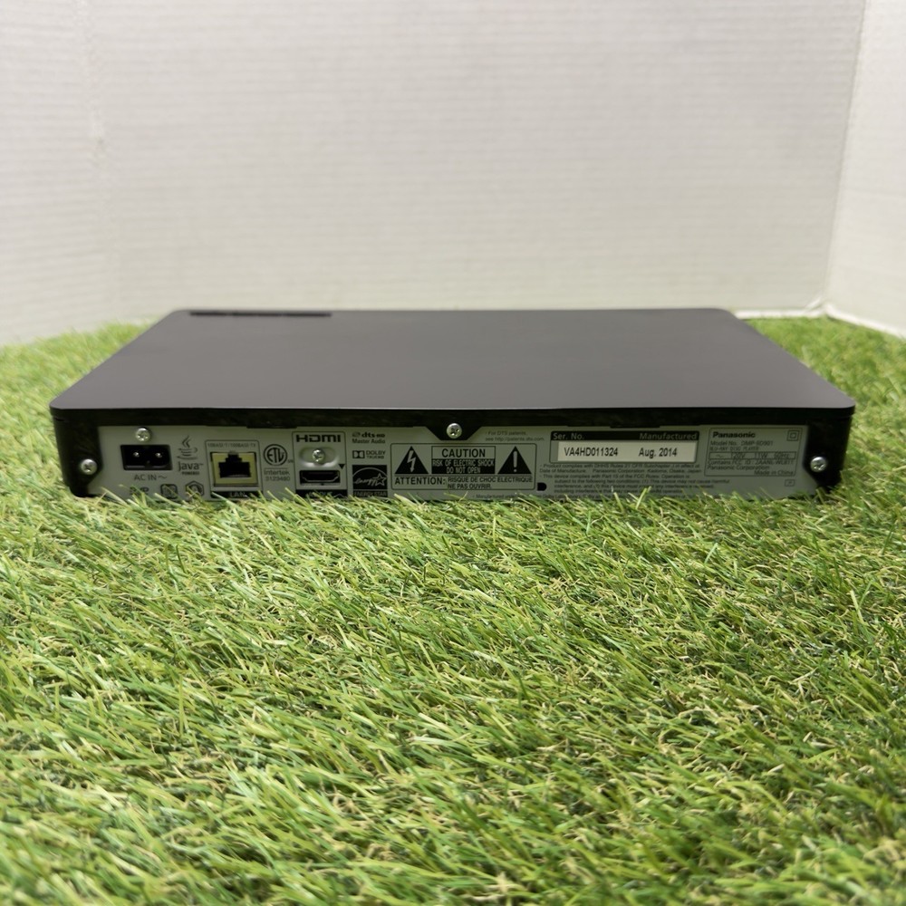 Panasonic Blu-Ray/DVD Player DMP-BD901 w/ Remote