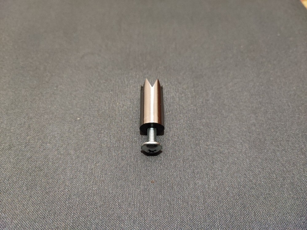 Crimp starter for blank cartridges.