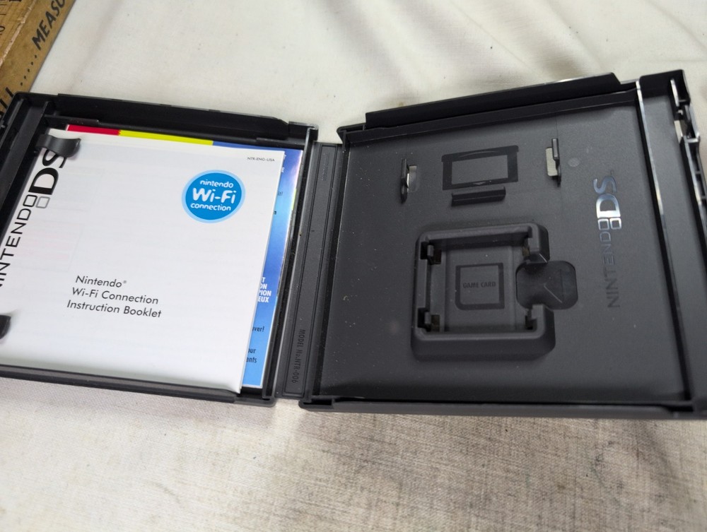 Nintendo DS/GBA Case Only - Empty - No Graphics - Random DS Inserts