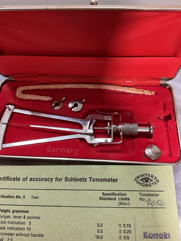 VINTAGE SCHIOETZ - TONOMETER 1955 IMPROVED ORIGINAL BOX PAPERWORK