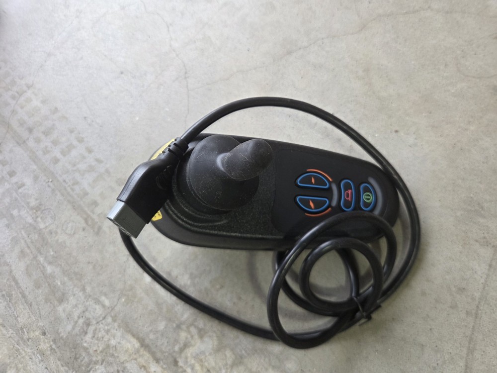 JOYSTICK CONTROLLER FOR XHD/HD6 HOVEROUND MODEL