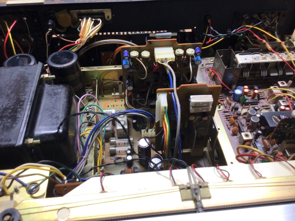 Sansui 7070 stereo receiver