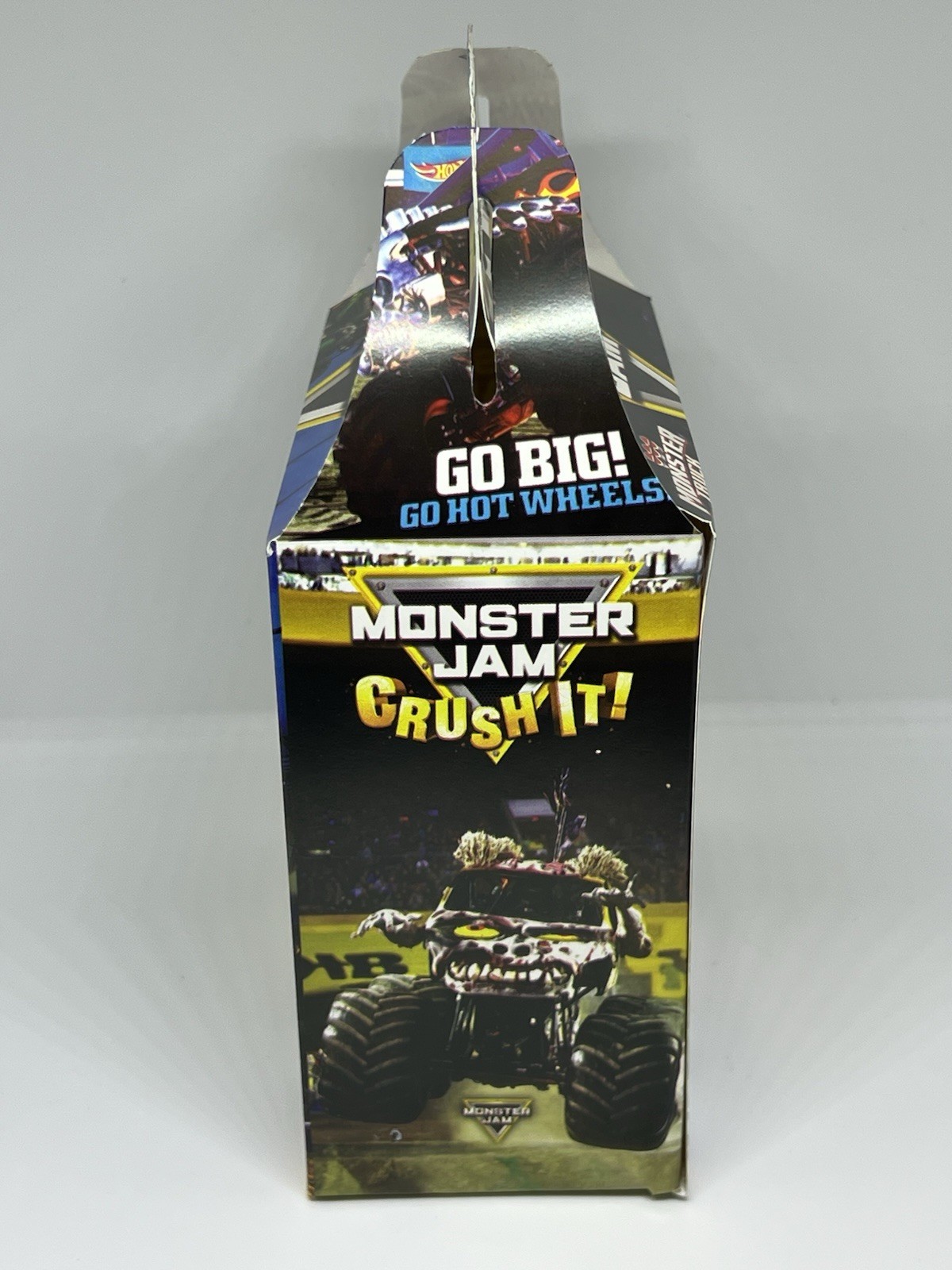 10 ct. Pack - MONSTER JAM Candy Boxes / Paquete con 10 Cajas de MONSTER JAM