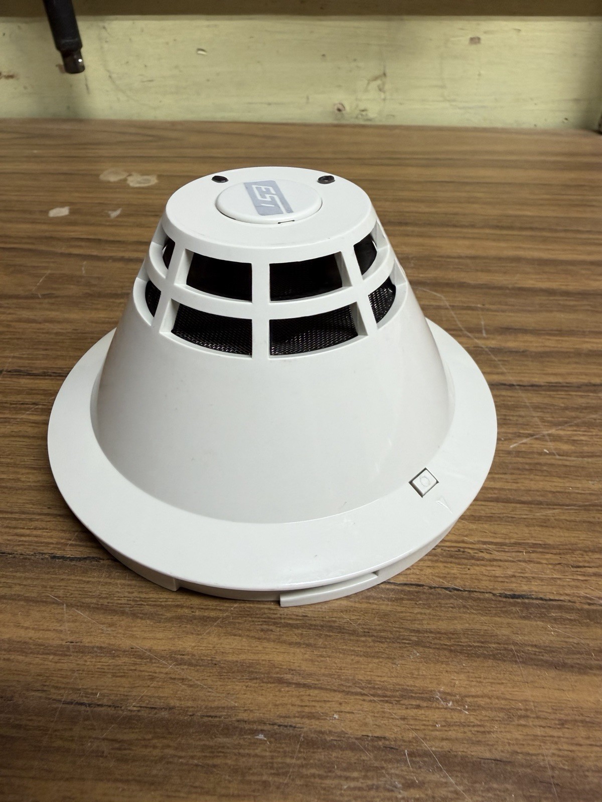 (1) EST Edwards SIGA-PS Addressable Photoelectric Fire Alarm Smoke Detector Head