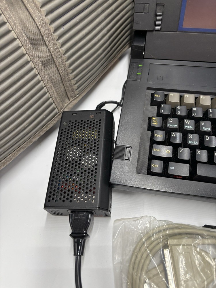 Grid Systems GRiDLITE XL - Vintage Computer - With External Drive As Is