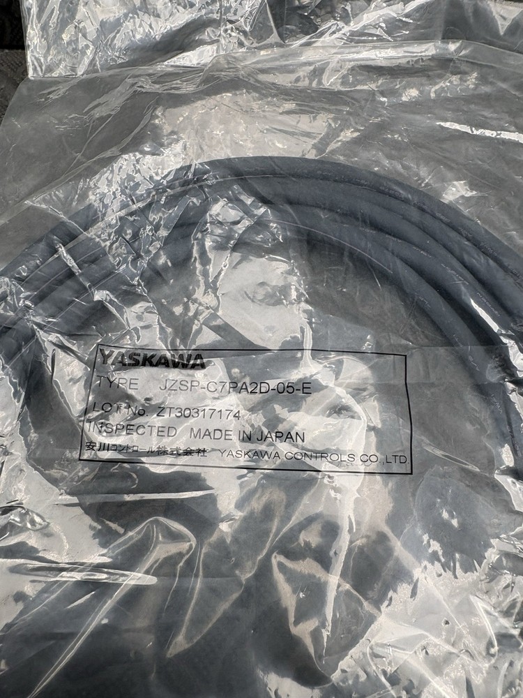 YASKAWA JZSP-C7PA2D-05-E Encoder Cable Unused items stored in the warehouse