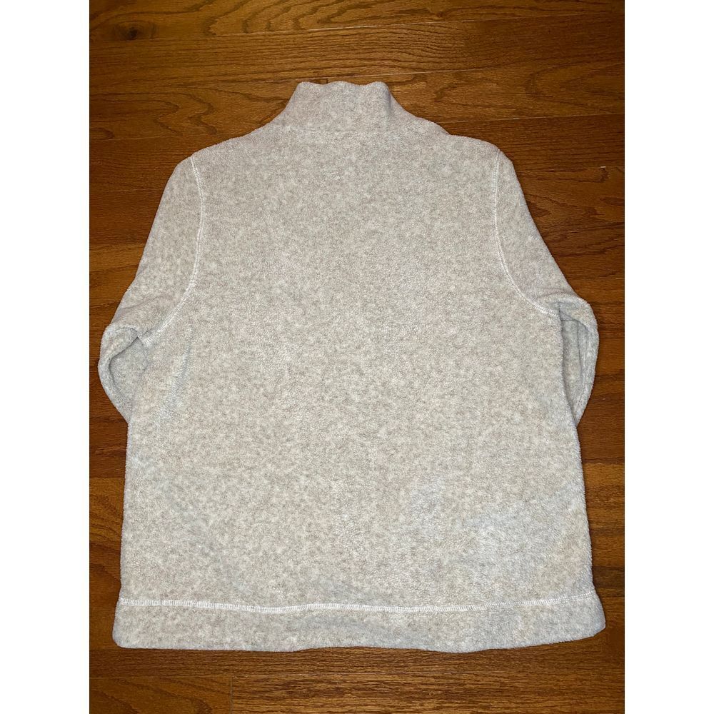 LL Bean Women's Light Tan Fluffy Pull Over Size M-Reg