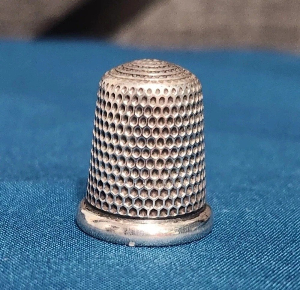Antique Simons Bros Co Sewing Thimble Size 8
