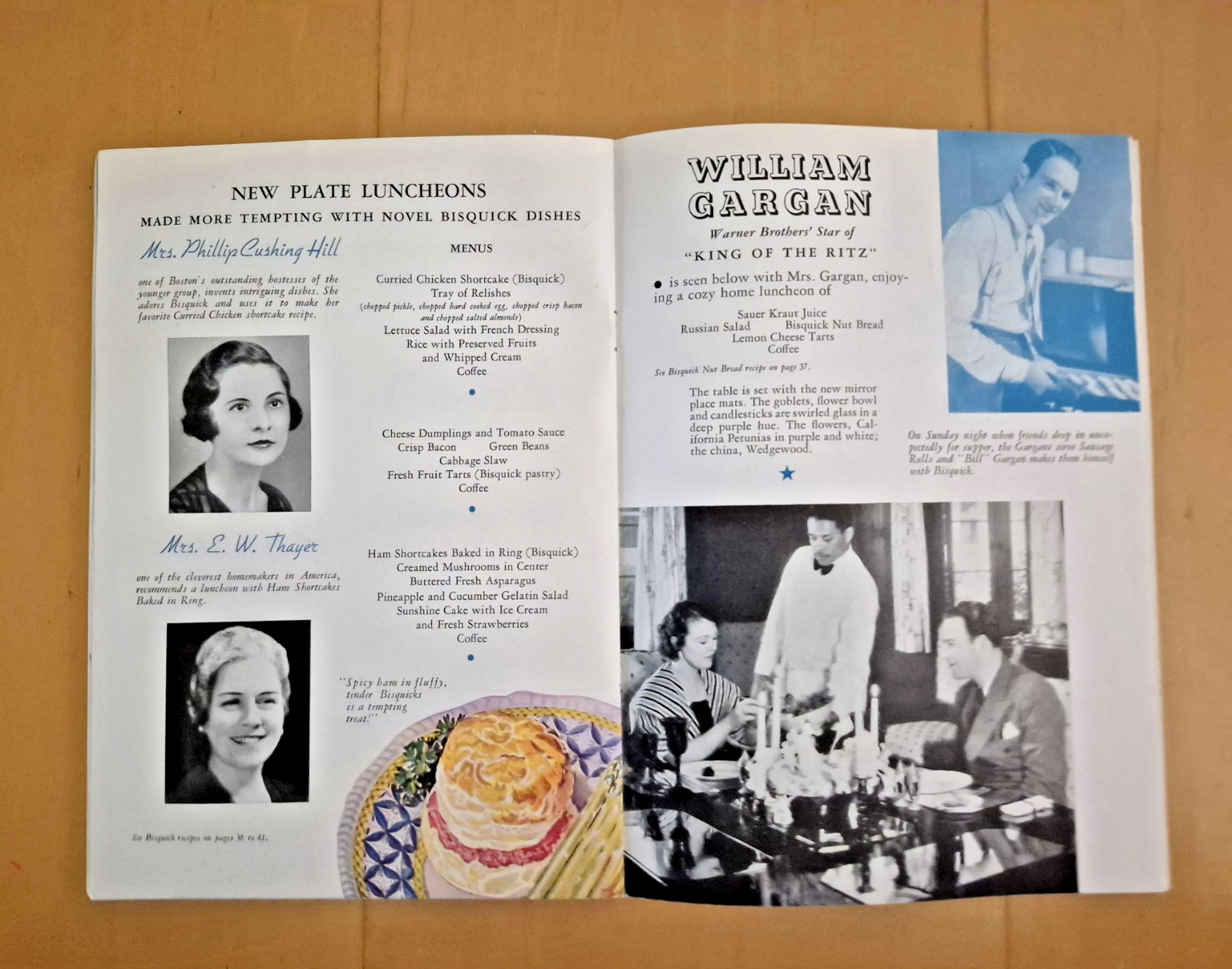 Vintage 1935 Bisquick HOW TO TAKE A TRICK A DAY WITH BISQUICK recipe booklet