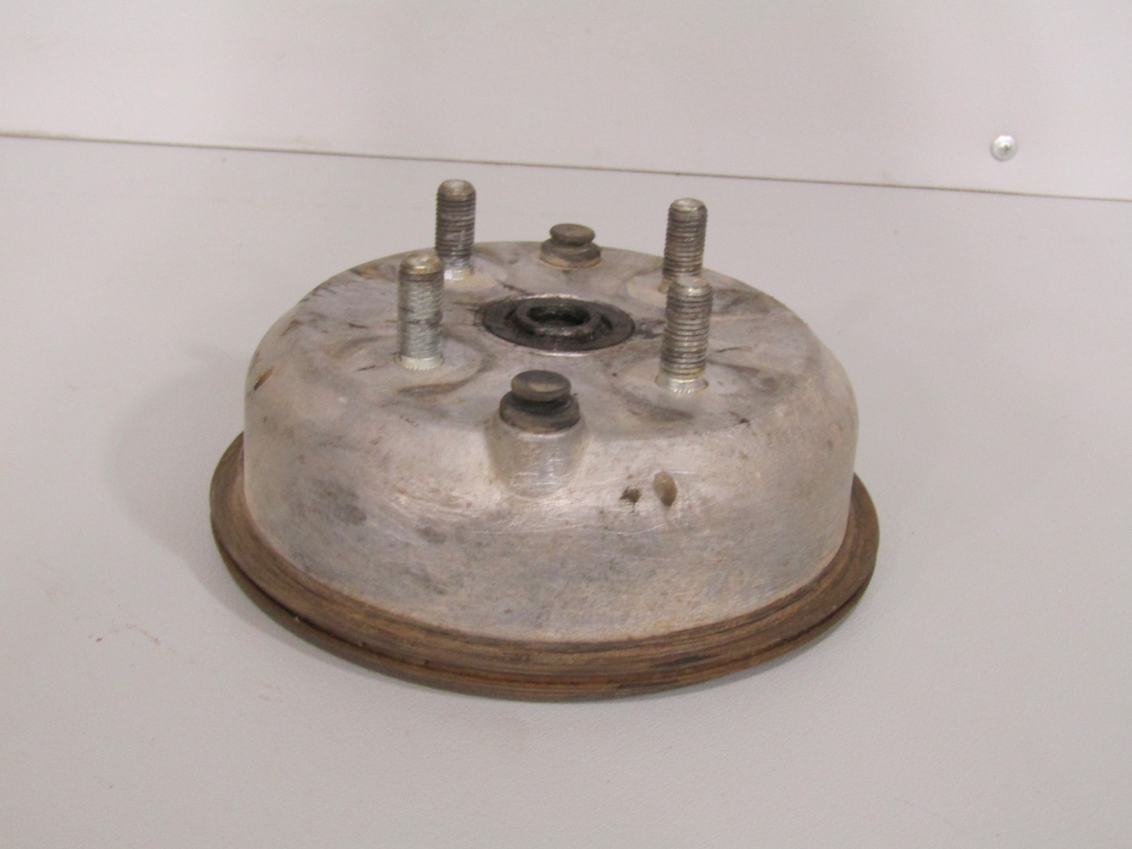 1986-1988 HONDA TRX200SX FOURTRAX FRONT BRAKE DRUM HUB 44610-HB3-000