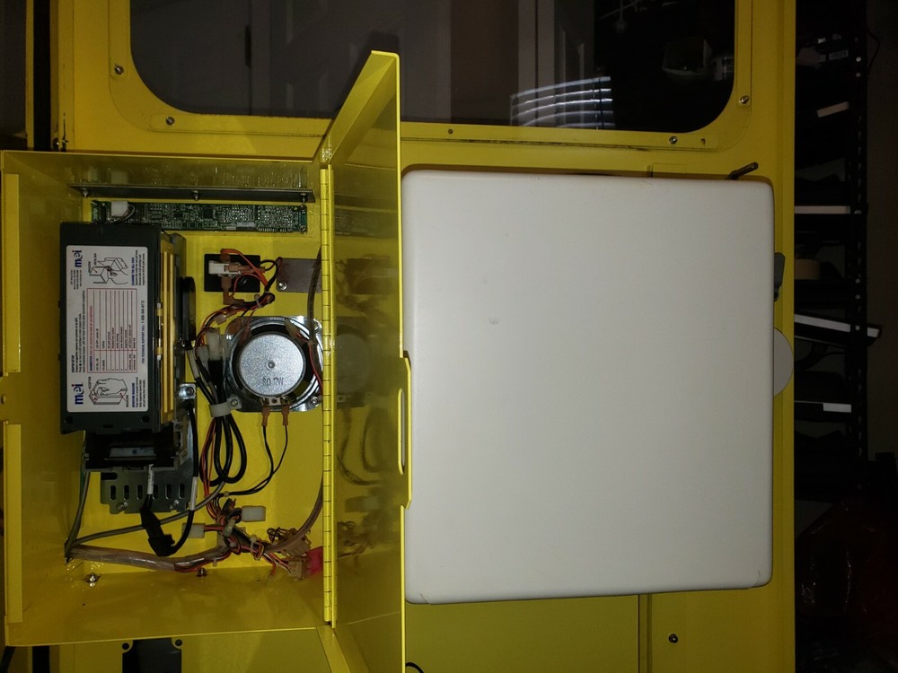 Intermatic Cotton Candy Vending Machine vendever Great Condition