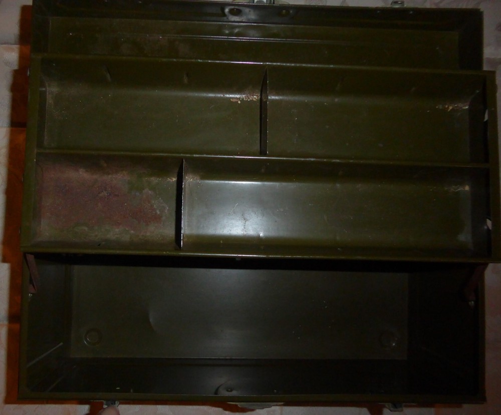 Vintage Metal Tackle / Tool Box
