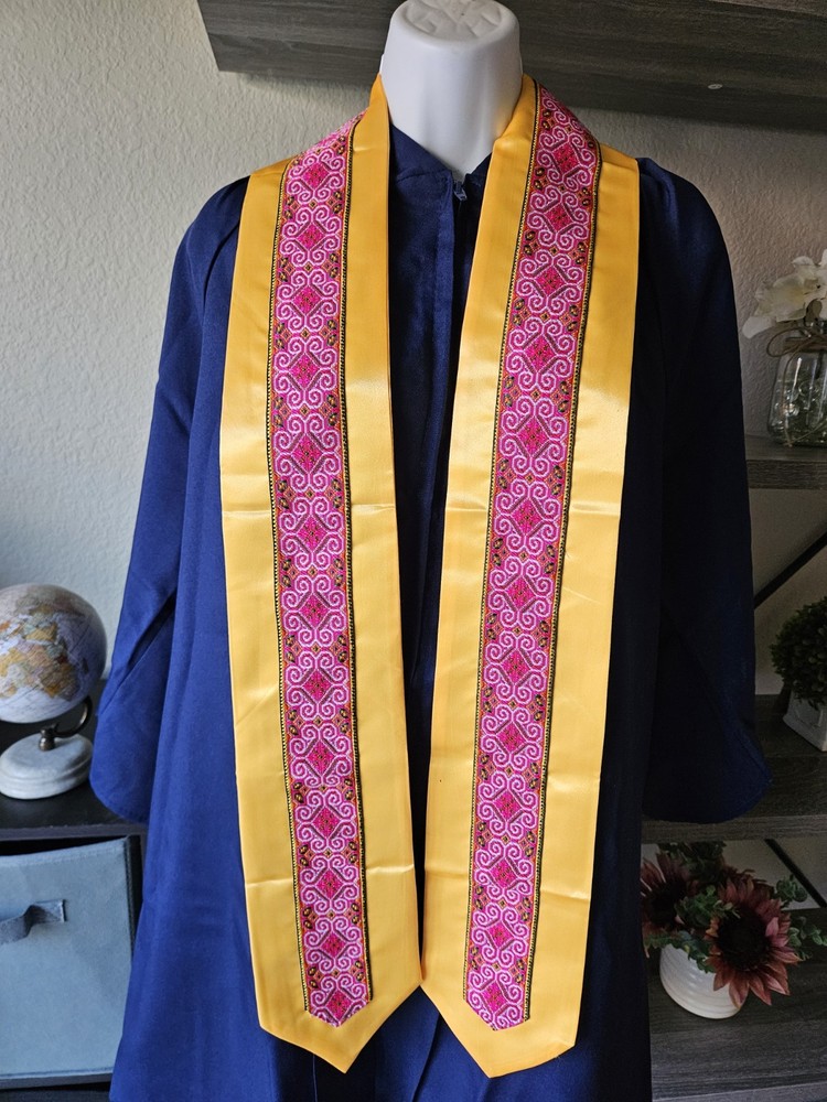 Hmong graduation stole