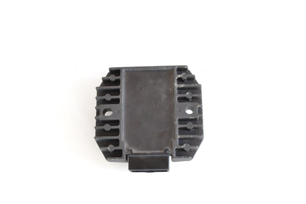 2001 YAMAHA TMAX 500 VOLTAGE RECTIFIER REGULATOR