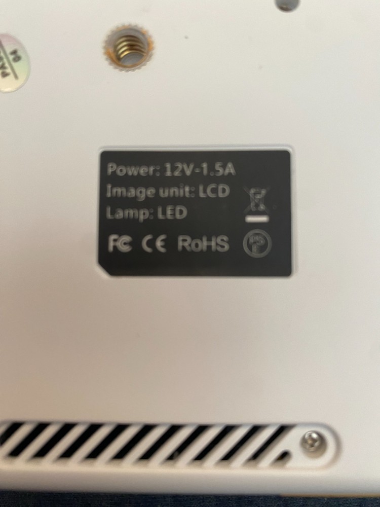 Mini Projector Rohs High Resolution LED projector W/Remote bundle Instructions