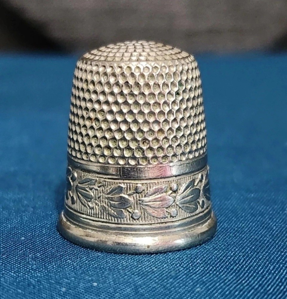 Antique Simons Bros Co Thimble Size 11