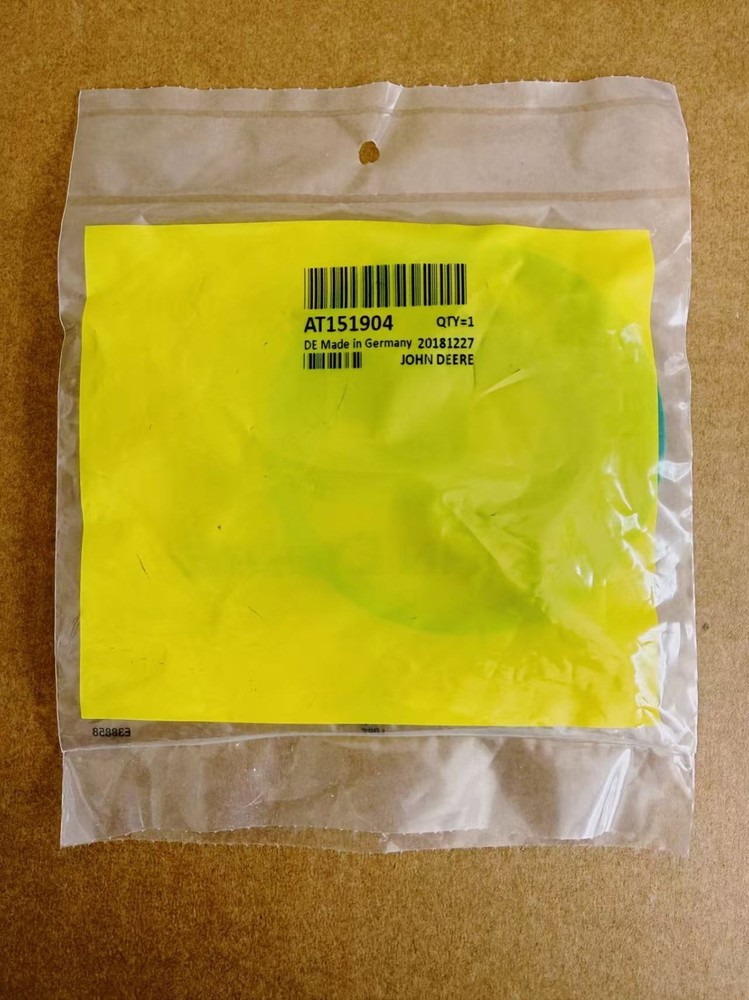 John Deere Seal Kit AT151904