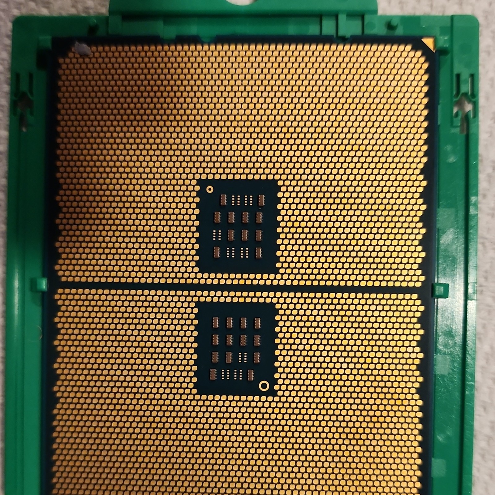 [Lot of 2] AMD EPYC 7H12 Server CPU- Dell Locked