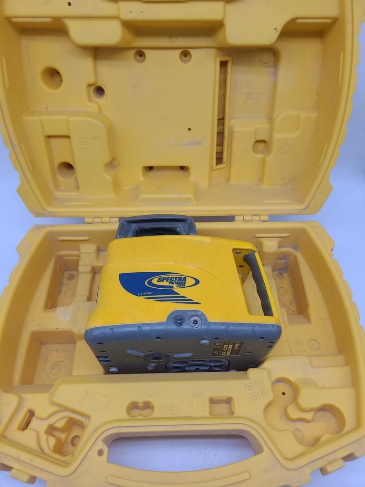 Trimble Spectra Precision LL400 Laser Level w/ Case•