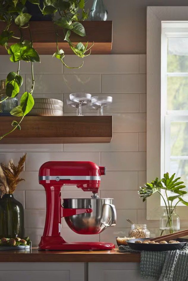 KitchenAid RKSM60ER Refurbished 6 Quart Bowl-Lift Empire Red Mixer