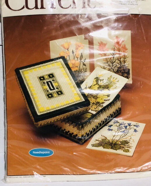 1982 Current Keepsake Needlepoint Note Card Gift Set With 12 Matching Cards