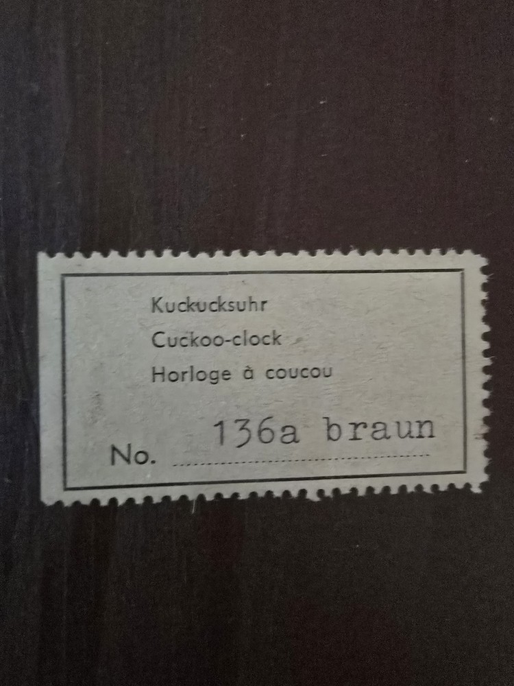 Kuckucksuh Cuckoo clock Horloge à COUCOU