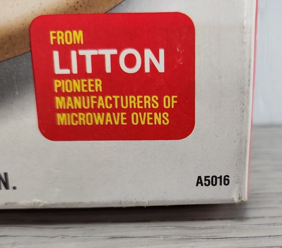 Vintage Littonware Microwave Ovenware Muffin Cupcake Pan A5106