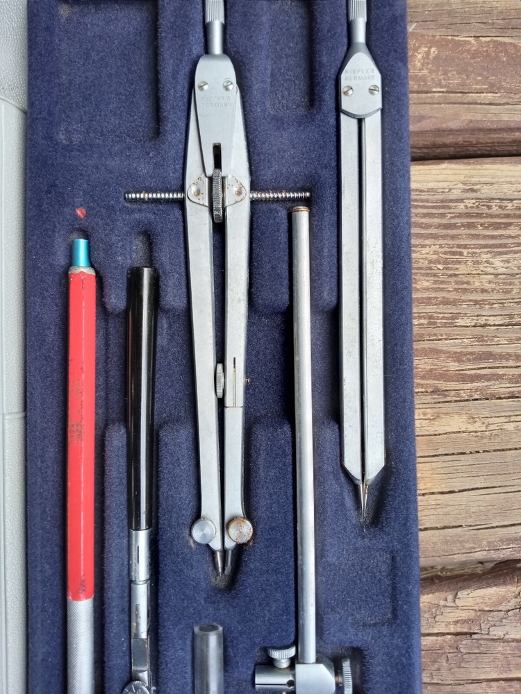VINTAGE RIEFLER TECHNICAL DRAWING DRAFTSMAN’S SET GERMANY Original Case. Nice!