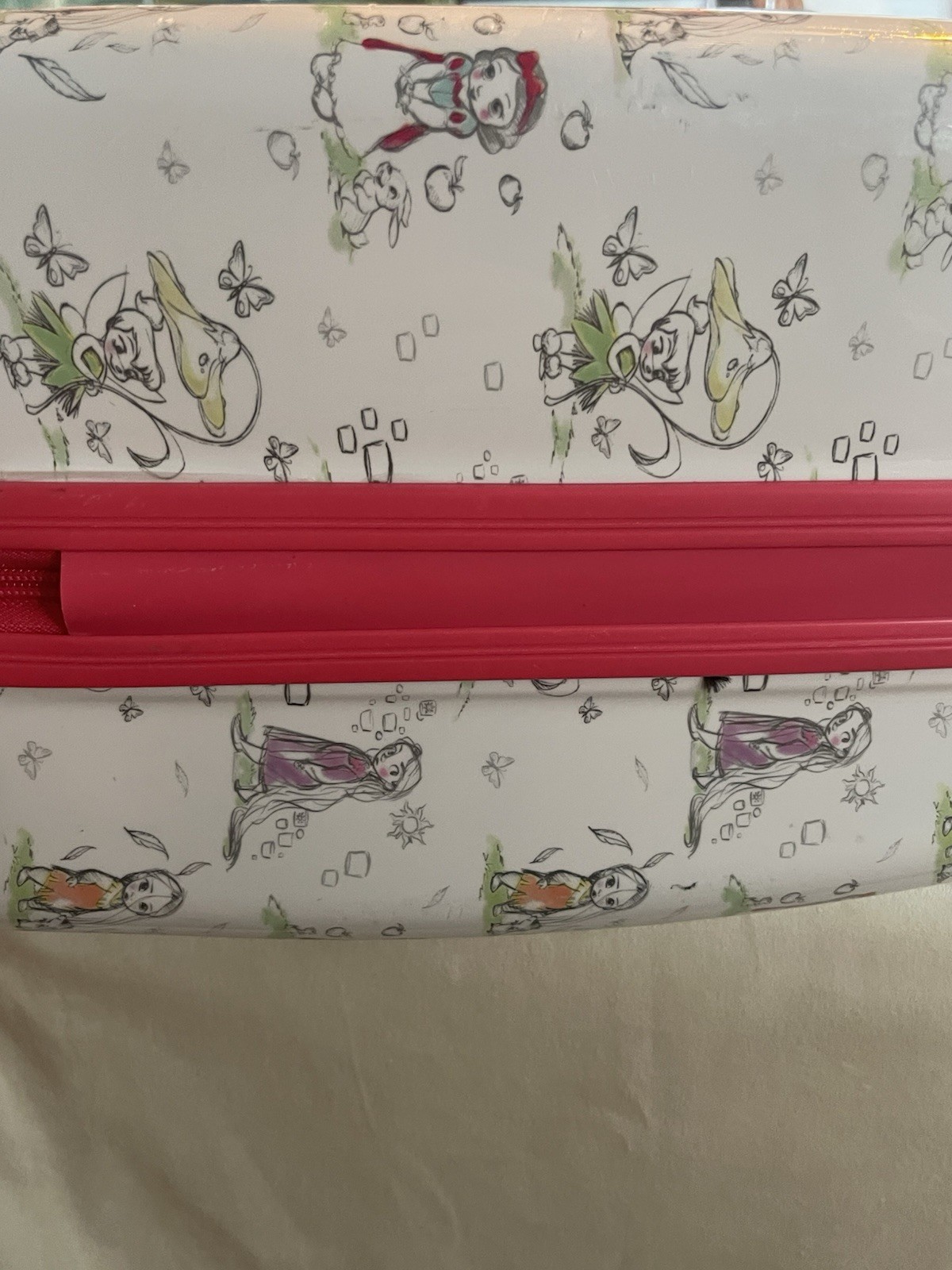 Disney Store Princess Animator Collection Hard-Side Carryon Rolling Luggage Pink