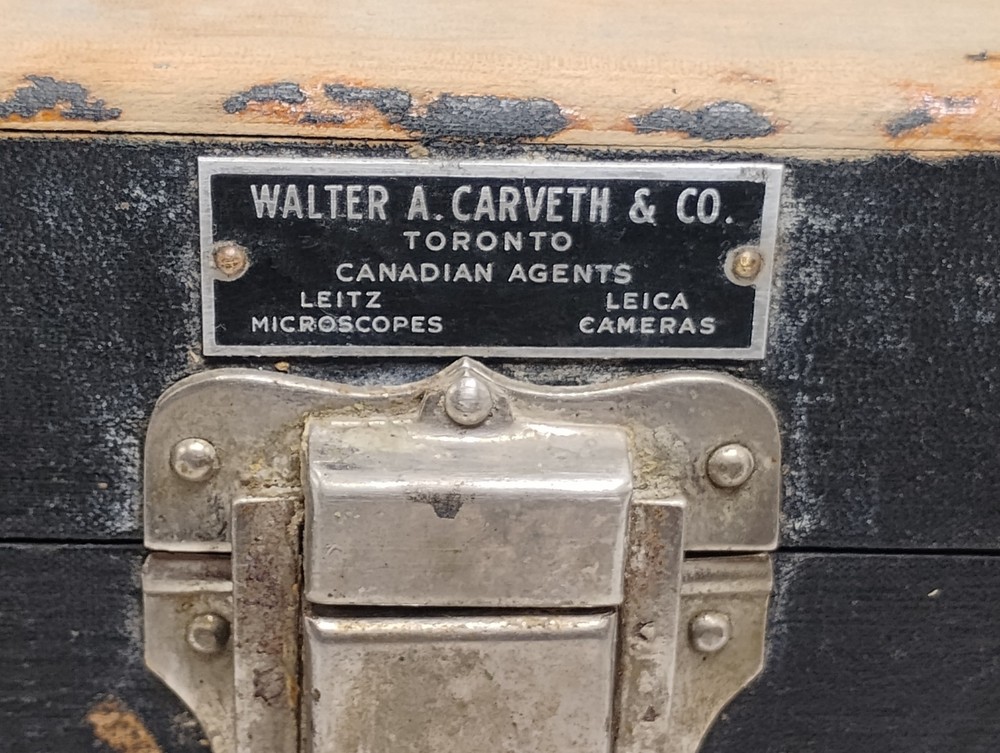 Vintage Antique Eernst Leitz Wetzlar Microscope With Worn Aged Case Untested