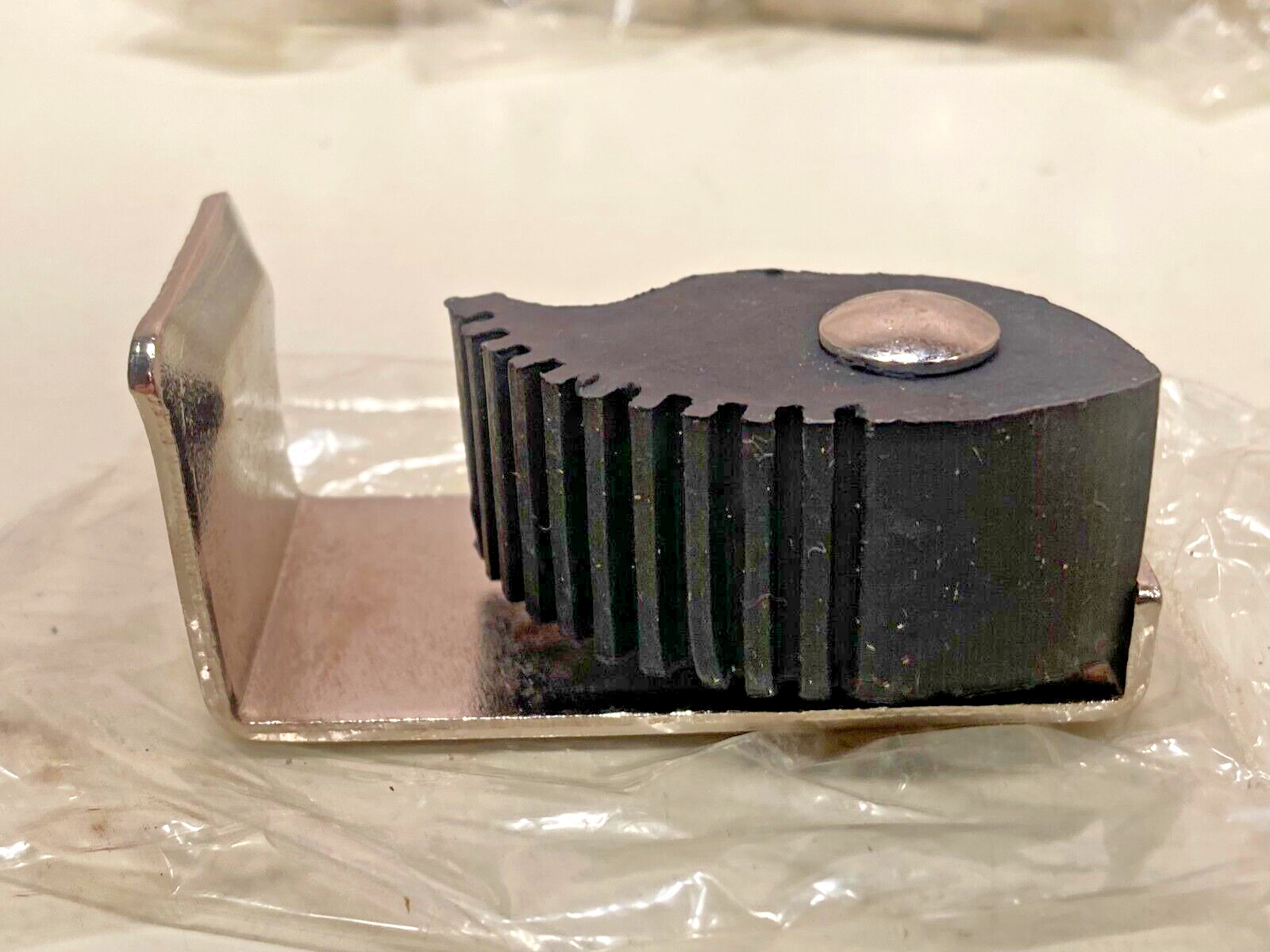 (26) Rubber & steel utility tool handle clips (for 3/4" to 1-1/4" dia) NOS