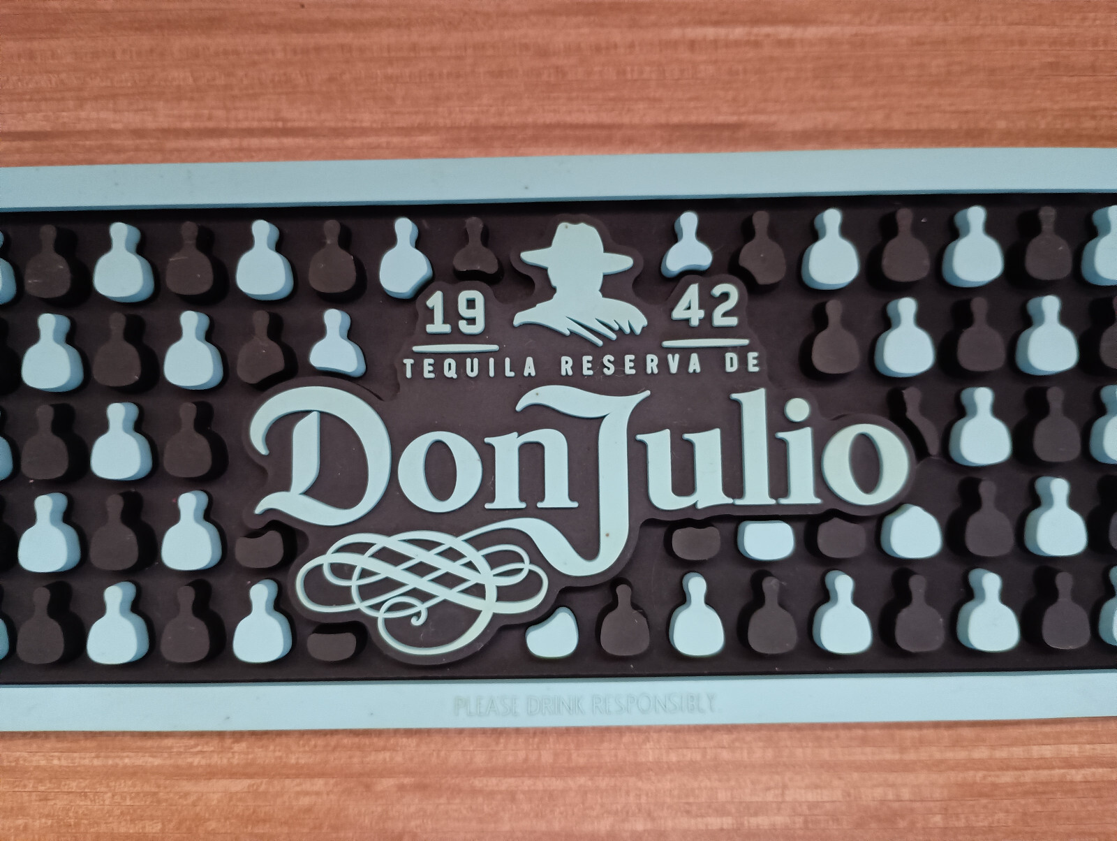 1 Don Julio 1942 Tequila Bar Rail Spill Mat 21"x3.5" Rubber Good Condition