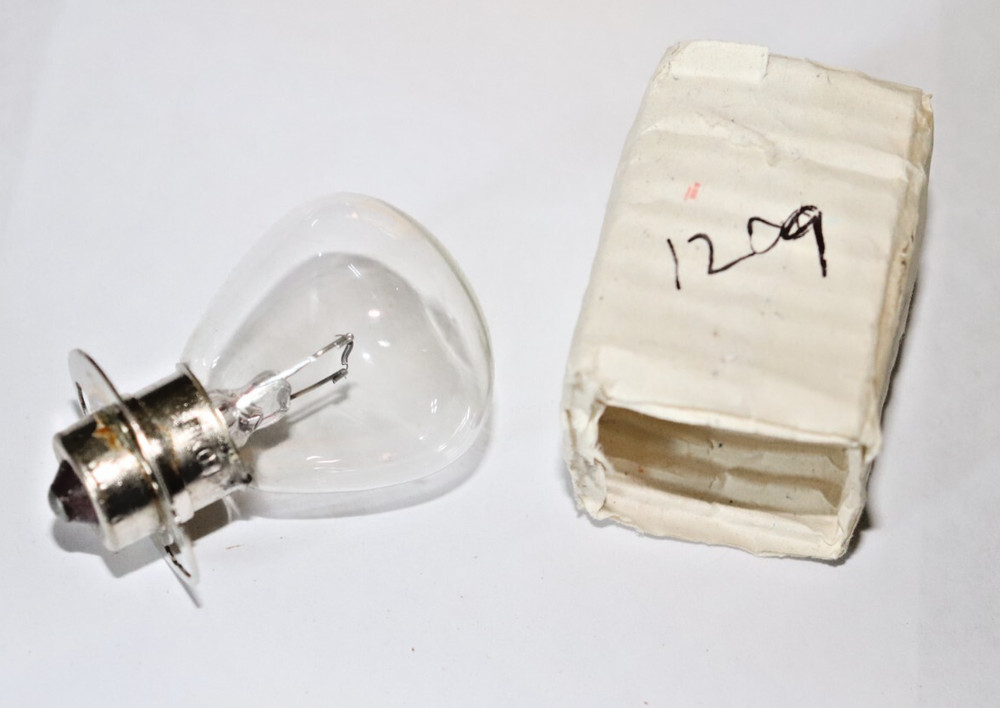 BULB -NO. 1209 -EIKO -6.1V 4.41A