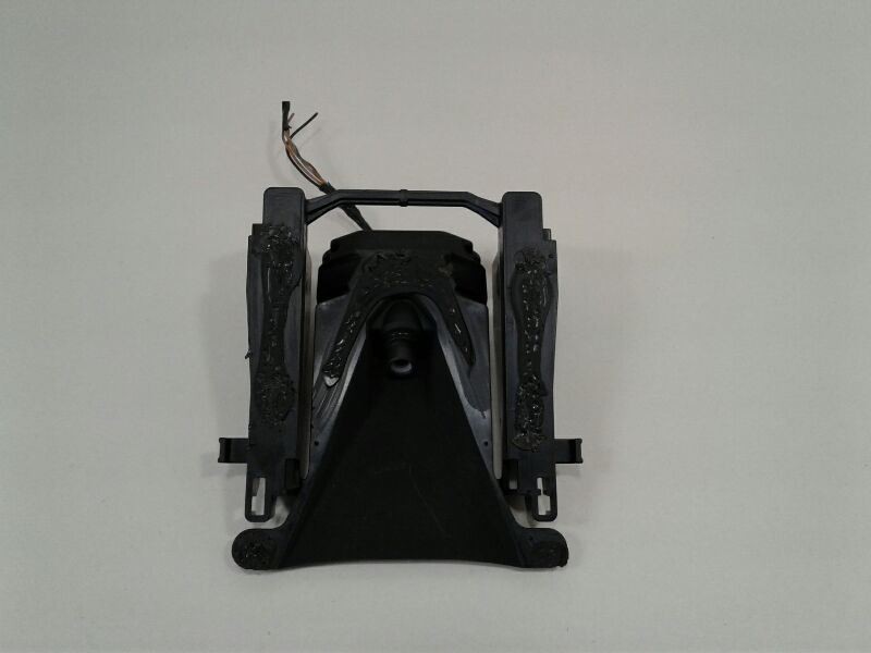 KICKS     2021 Camera/Projector 118352