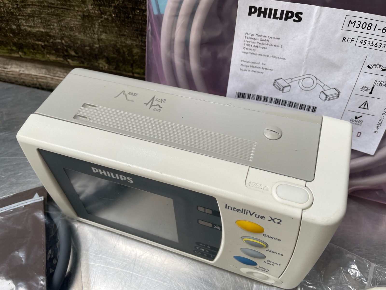 Philips Intellivue X2 M3002A Monitor W/ Battery SpO2 Hose Cuffs ECG
