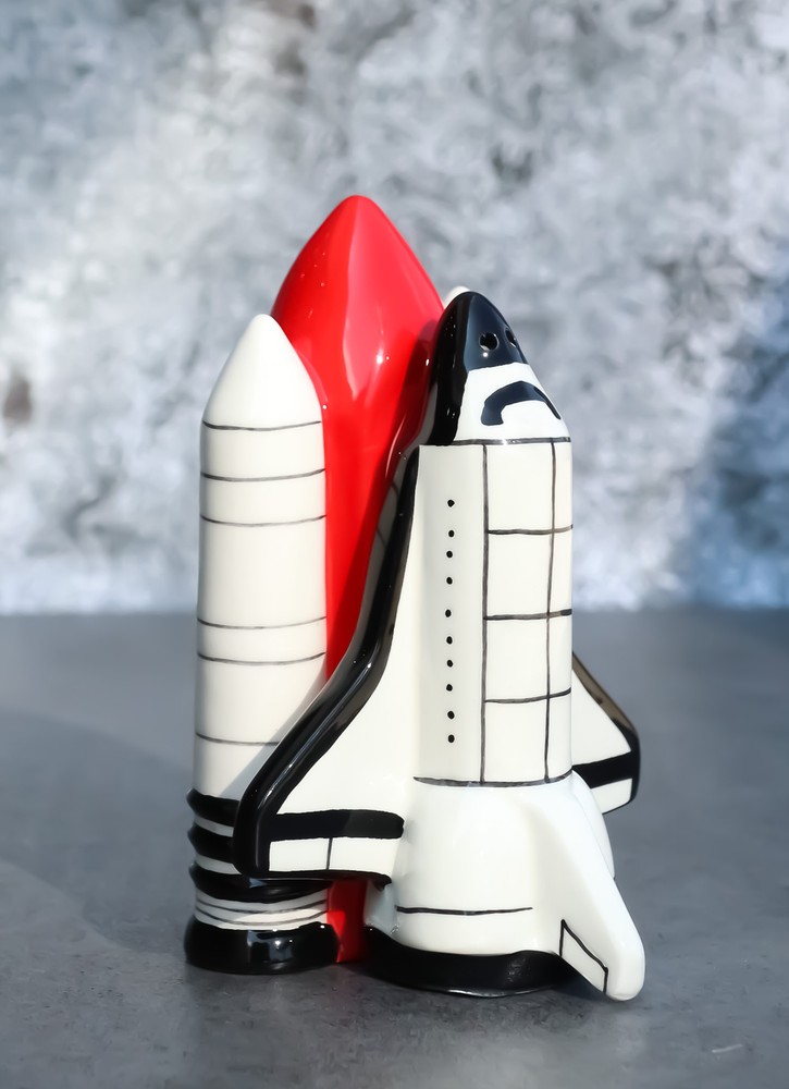 Space Shuttle Apollo Magnetic Salt Pepper Shakers Set
