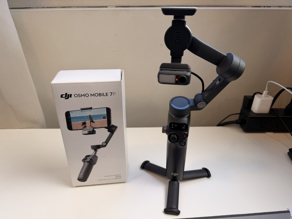 DJI Osmo Mobile 7P Smartphone Gimbal Stabilizer