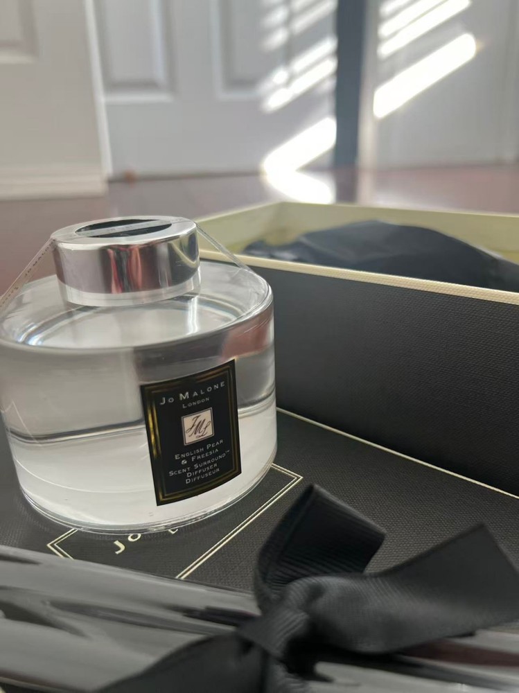 New in Box Surround diffuse By Jo Malone multi Scent options 165ml/5.6 fl oz
