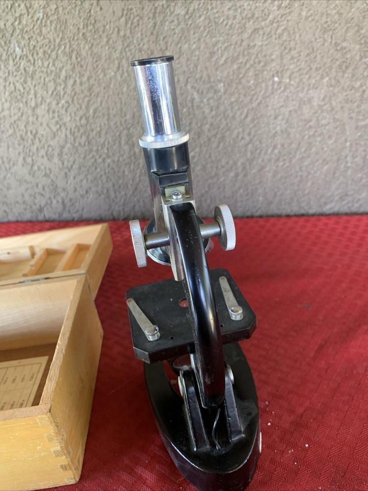 Vintage Tasco 900X Zoom Microscope.